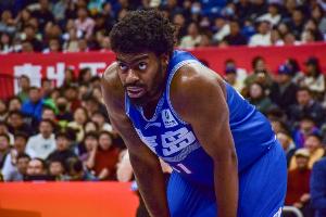 青島隊記：達卡里能在NBL賽場大殺四方證明能力 期待他重返CBA