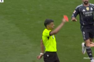 又是他！曼薩諾上賽季吹皇馬罰下貝林厄姆，本場(chǎng)罰下赫伊森