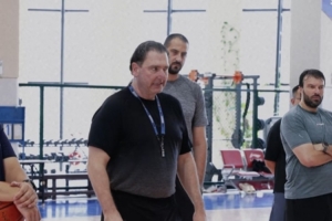 Stick to the grind！堅(jiān)持下去 福建男籃最新訓(xùn)練動(dòng)態(tài)來(lái)襲