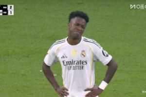 ESPN記者：阿隆索換下維尼修斯因他在一次防守中沒跟上對(duì)手