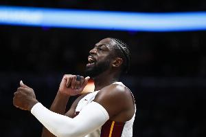 鮑威爾：韋德是我兒時(shí)喜愛(ài)的球星 一直在學(xué)習(xí)他的打法和心態(tài)