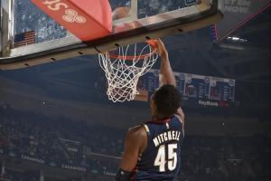 閑庭信步就砍45+！米切爾21中15狂轟46分4板8助1斷 得分賽季新高