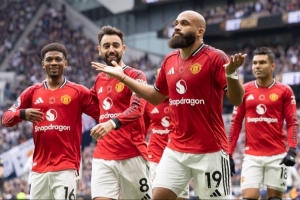 曼聯(lián)上次英超單場(chǎng)頭球雙響還是去年4月對(duì)切爾西，B費(fèi)加納喬破門