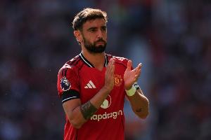 B費(fèi)近4場(chǎng)英超送出3次助攻，本賽季29次創(chuàng)造機(jī)會(huì)領(lǐng)跑所有球員