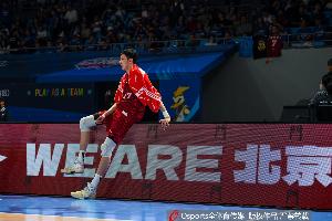 媒體人：四川雇傭軍不敵浙江子弟兵 廣廈&周琦要拿全額經(jīng)費需奪牌