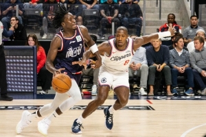 三度重學(xué)走路！奧拉迪波加入雄鹿G聯(lián)賽球隊(duì) 誓要重返NBA賽場