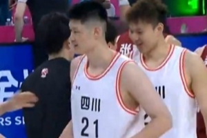 無力回天！胡金秋14中8空砍全場最高21分外加5板 罰球6中4