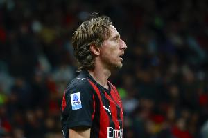 繼續(xù)啃老？每體：出戰(zhàn)接近1000分鐘比賽，米蘭考慮和魔笛續(xù)約1年