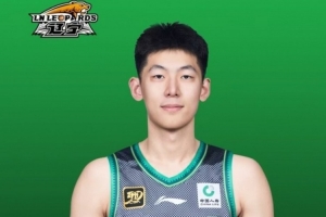 全運(yùn)會(huì)男籃U22以下組1/4決賽遼寧不敵上海 張陳治鋒27分23板5帽