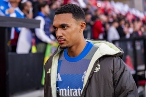 TA：阿諾德前往迪拜進(jìn)行溫暖氣候訓(xùn)練，呂迪格、瓊阿或缺陣埃爾切