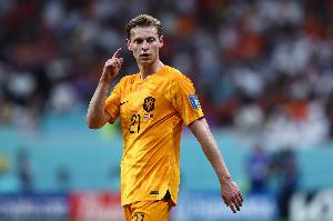 德容本屆世預(yù)賽送出3次助攻，荷蘭隊中并列第二多