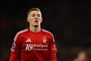 英媒：曼聯(lián)計劃明夏買中場，沃頓和安德森冬窗很難簽下且價格昂貴