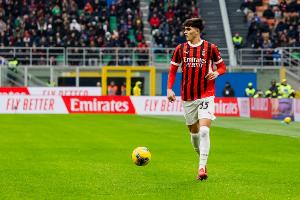 巴特薩基：魔笛是偉大的冠軍球員，全隊都要向他學(xué)習(xí)心態(tài)和個性