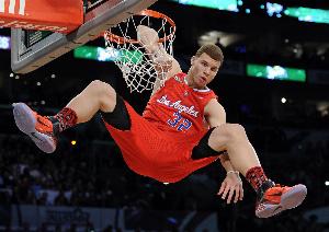 15年前的今天：格里芬死亡騎扣莫茲科夫&陀螺轉(zhuǎn)砸扣加里納利