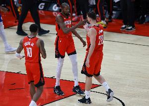 媒體人：西部在季后賽除了雷霆和掘金 當(dāng)屬火箭實(shí)力最強(qiáng)！