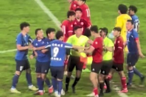 業(yè)余聯(lián)賽的通病！網(wǎng)友吐槽：蒙超聯(lián)賽快把內(nèi)蒙踢散了。。。??