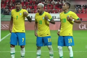 本該是球場(chǎng)上揮灑靈性的精靈！內(nèi)馬爾卡點(diǎn)跳勝利之舞合集！