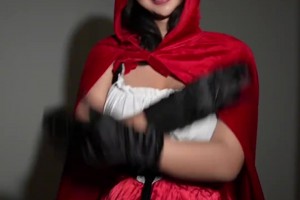 快生了吧？??張曼源曬手勢舞視頻：胖的我扭兩下都氣喘吁吁